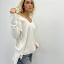 maglia con scollo a v e spacchi laterali monaco